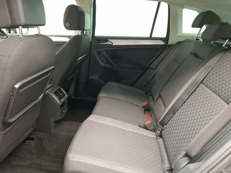 Volkswagen Tiguan 2.0 Tdi 150 Se Nav CA68RDV Grey #6