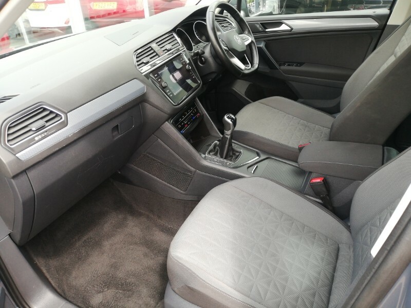 Volkswagen Tiguan 1.5 Tsi 150 Life CJ21VTN Grey #5