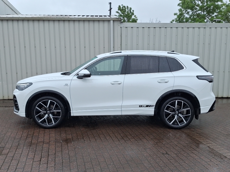 Volkswagen Tiguan Elegance White #4
