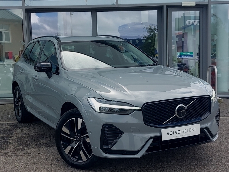 Volvo XC60 2.0 B5p Plus Dark Awd Geartronic Grey