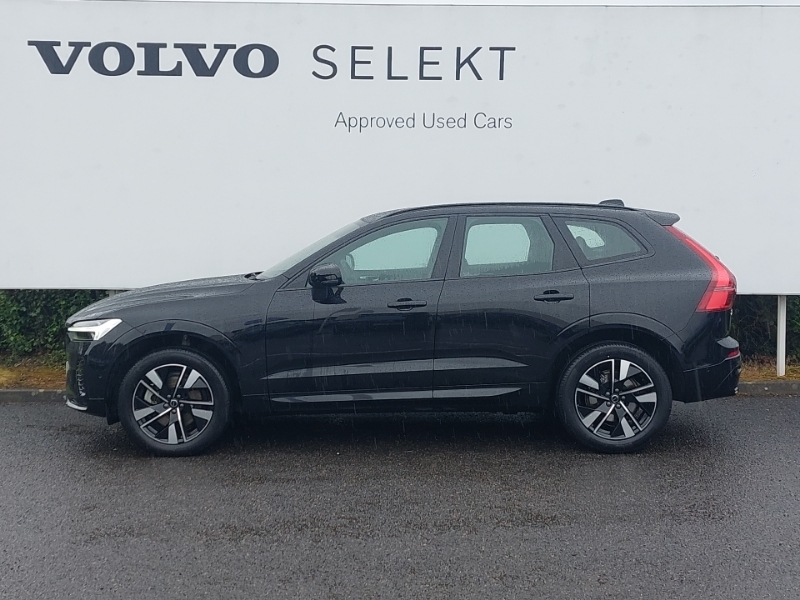 Volvo XC60 2.0 B5p Plus Dark Awd Geartronic SO25KFG Black #4