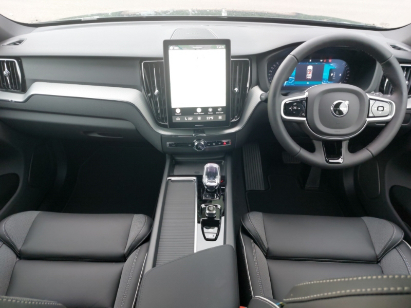 Volvo XC60 2.0 B5p Plus Black Edition Awd Geartronic SL26EYX Blue #4
