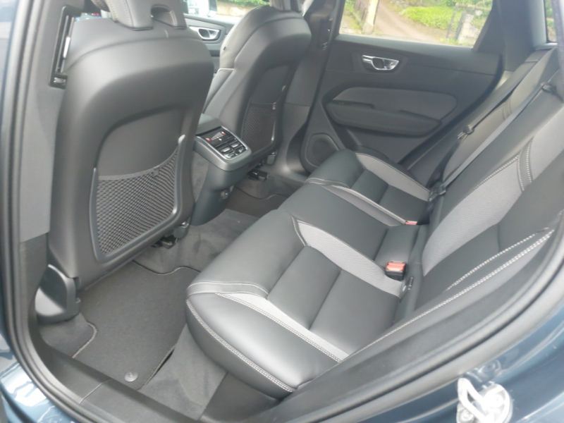 Volvo XC60 2.0 B5p Plus Black Edition Awd Geartronic SL26EYX Blue #6