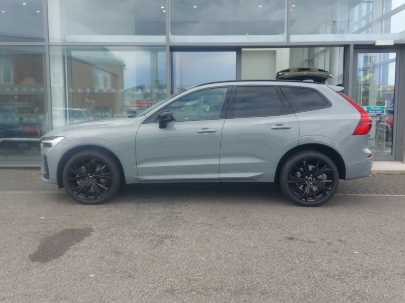 Volvo XC60 2.0 B5p Plus Black Edition Awd Geartronic Grey #4