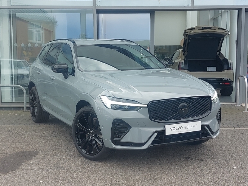 Volvo XC60 2.0 B5p Plus Black Edition Awd Geartronic Grey