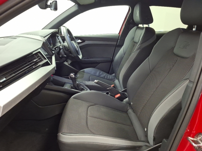 Audi A1 30 Tfsi Black Edition S Tronic Red #5
