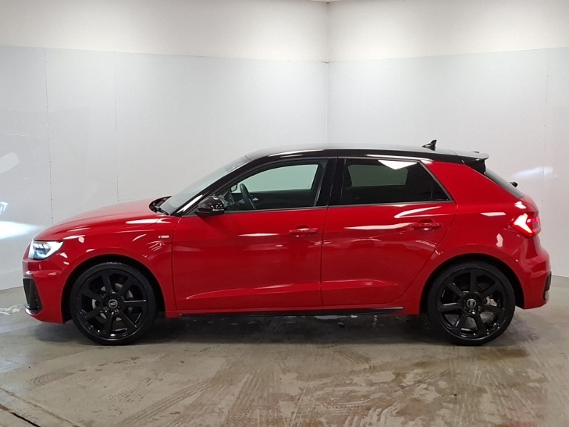 Audi A1 30 Tfsi Black Edition S Tronic Red #4