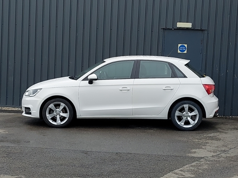 Audi A1 1.0 Tfsi Sport White #4