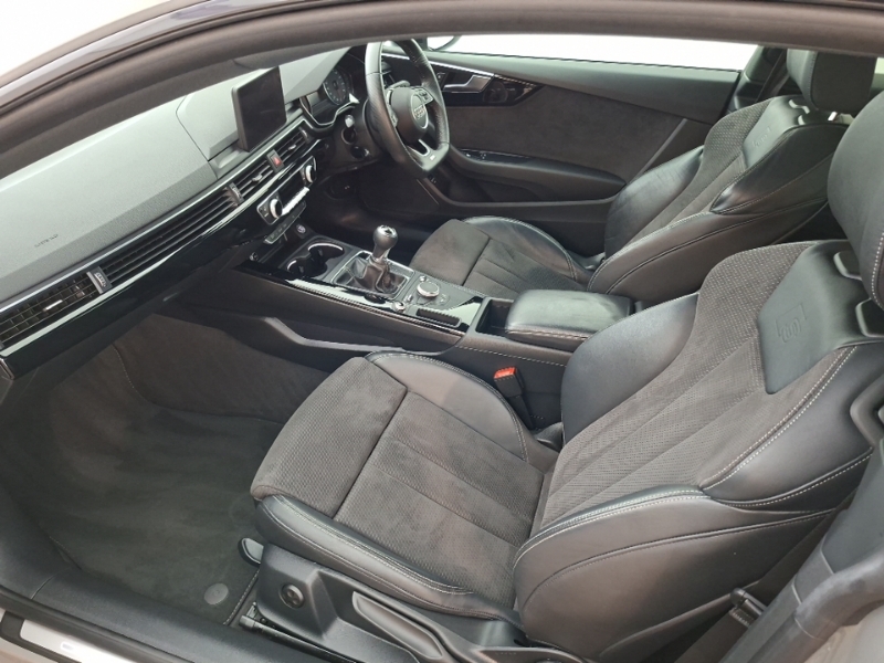Audi A5 40 Tfsi Black Edition Grey #5