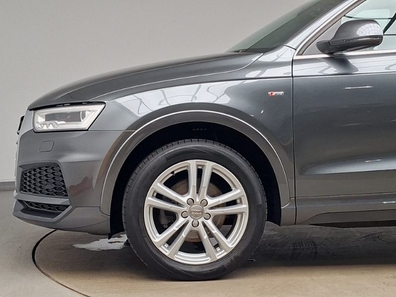 Audi Q3 1.4T Fsi S Line Edition S Tronic Black #19