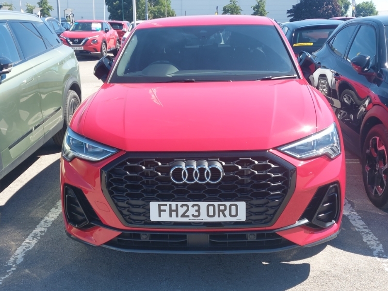 Audi Q3 45 Tfsi E Black Edition S Tronic Red