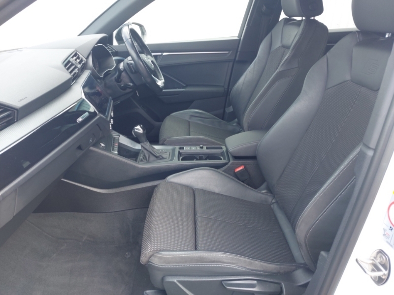 Audi Q3 35 Tfsi Black Edition S Tronic White #5