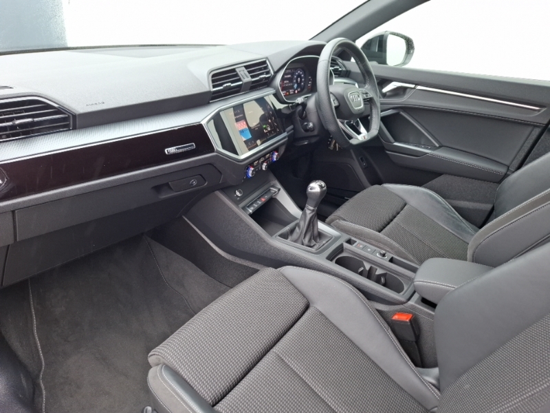 Audi Q3 35 Tfsi Black Edition Grey #5