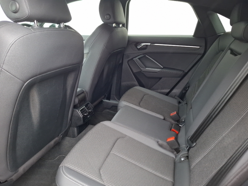 Audi Q3 35 Tfsi Black Edition Grey #6