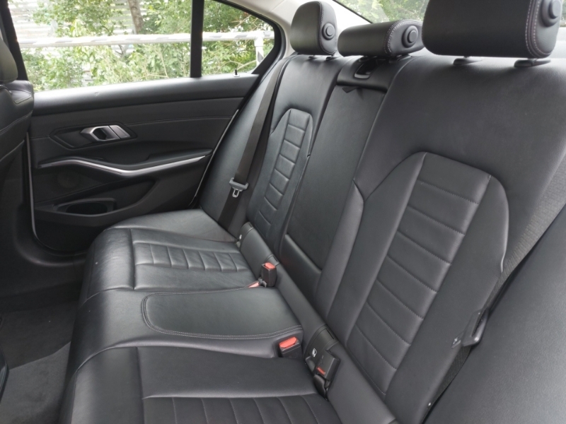 BMW 3 Series 320D Sport White #6