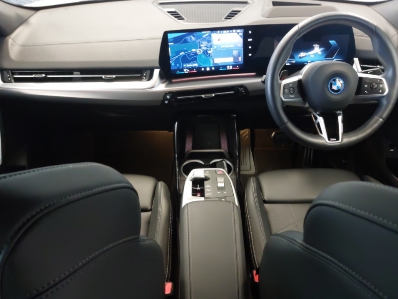 BMW iX2 150Kw Edrive20 M Sport 65Kwh Techpro White #4