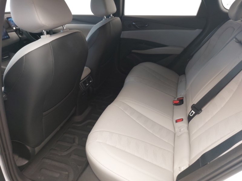 Byd Seal 1.5 Dm-i Boost E-cvt White #6