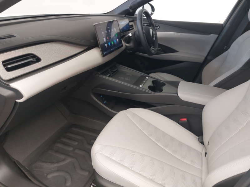 Byd Seal 1.5 Dm-i Boost E-cvt White #5