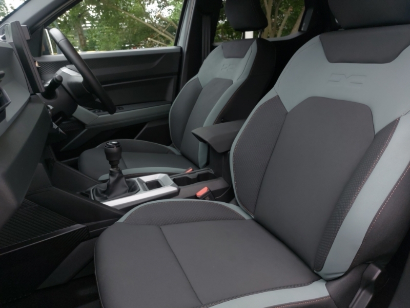 Dacia Duster 1.2 Tce Mild Hybrid 140 Extreme Grey #5
