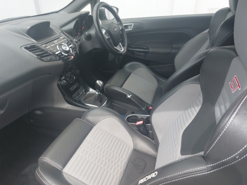 Ford Fiesta 1.6 Ecoboost St-3 MF17YDA Black #5