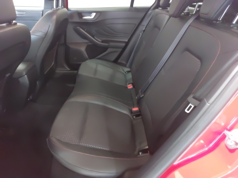 Ford Focus 1.5 Ecoboost 182 St-line X Red #6