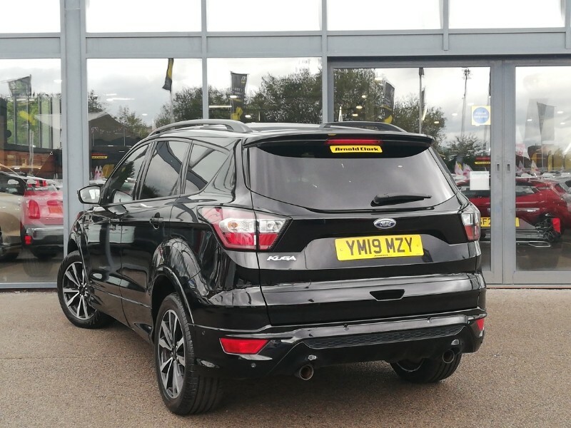 Ford Kuga 1.5 Ecoboost St-line 2Wd Black #2