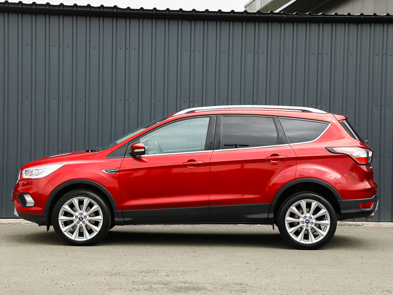 Ford Kuga 2.0 Tdci Titanium X Edition 2Wd Red #5