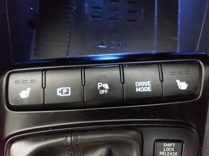 Hyundai Bayon 1.0 Tgdi Premium Dct Hatchback Black #14