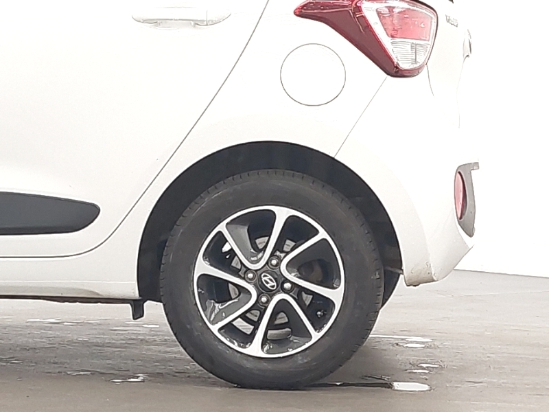 Hyundai I10 I10 Go Se White #19