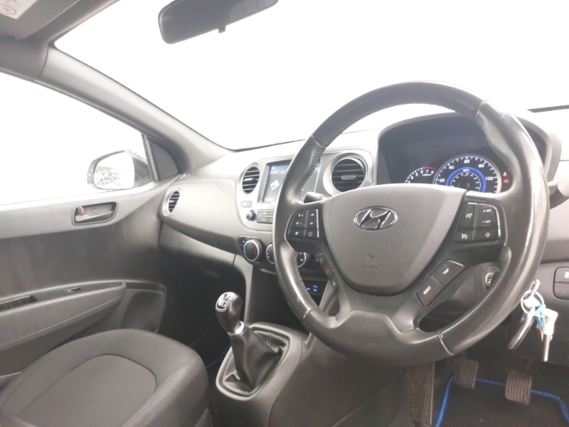 Hyundai I10 I10 Go Se White #17