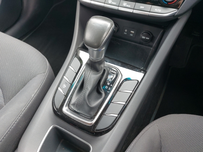 Hyundai Ioniq First Edition Black #16