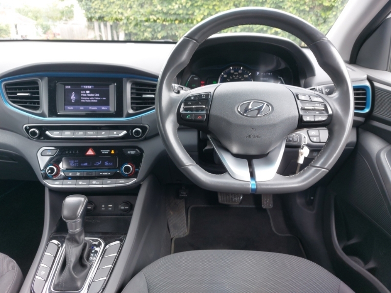 Hyundai Ioniq First Edition Black #8
