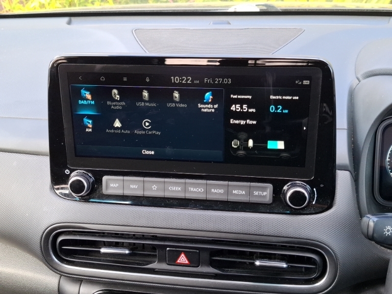 Hyundai Kona Premium Red #17