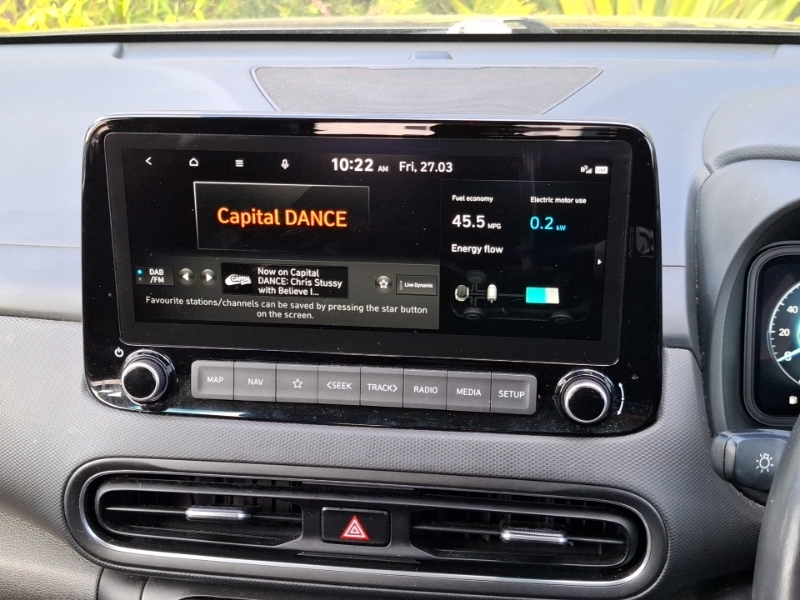 Hyundai Kona Premium Red #16