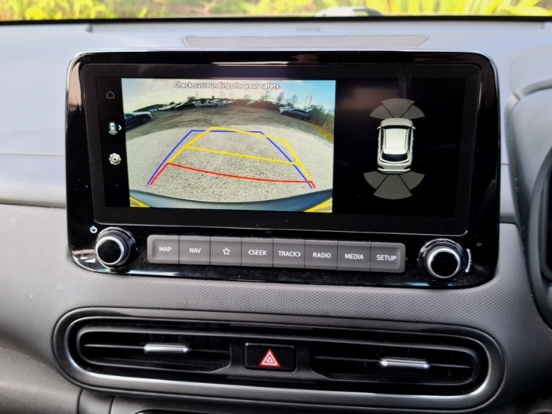 Hyundai Kona Premium Red #15