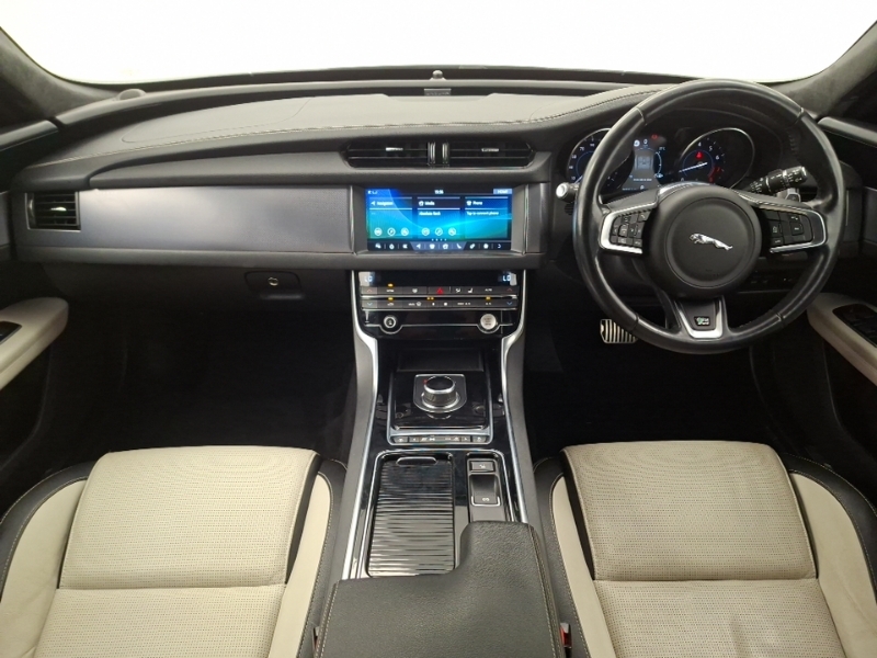 Jaguar XF 2.0I R-sport Black #3