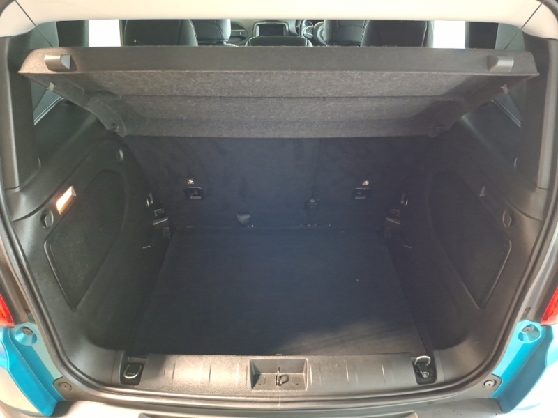 Jeep Renegade Limited Black #18