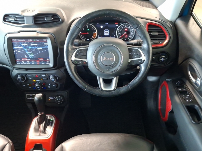 Jeep Renegade Limited Black #8