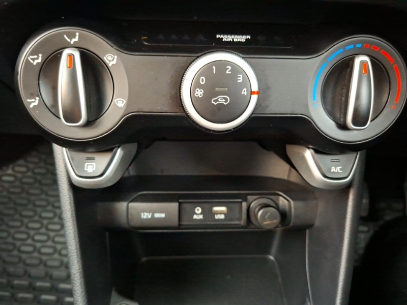 Kia Picanto Picanto X-line S White #15