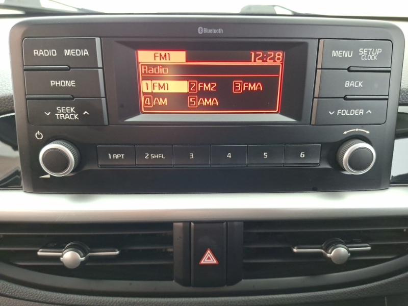 Kia Picanto Picanto X-line S White #11