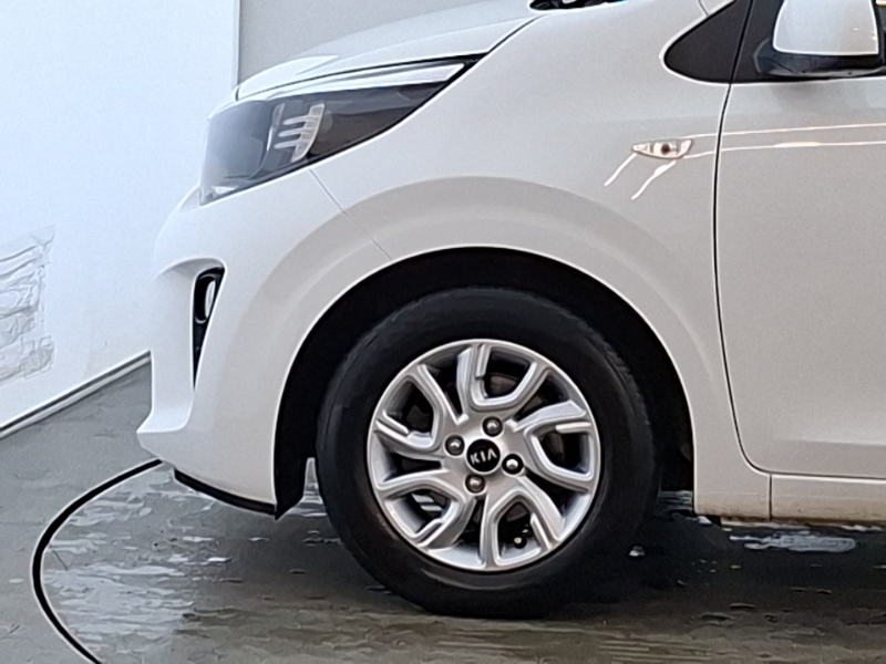Kia Picanto Picanto X-line S White #19