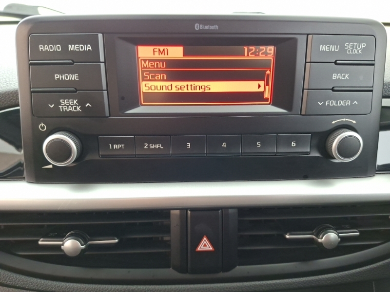Kia Picanto Picanto X-line S White #16