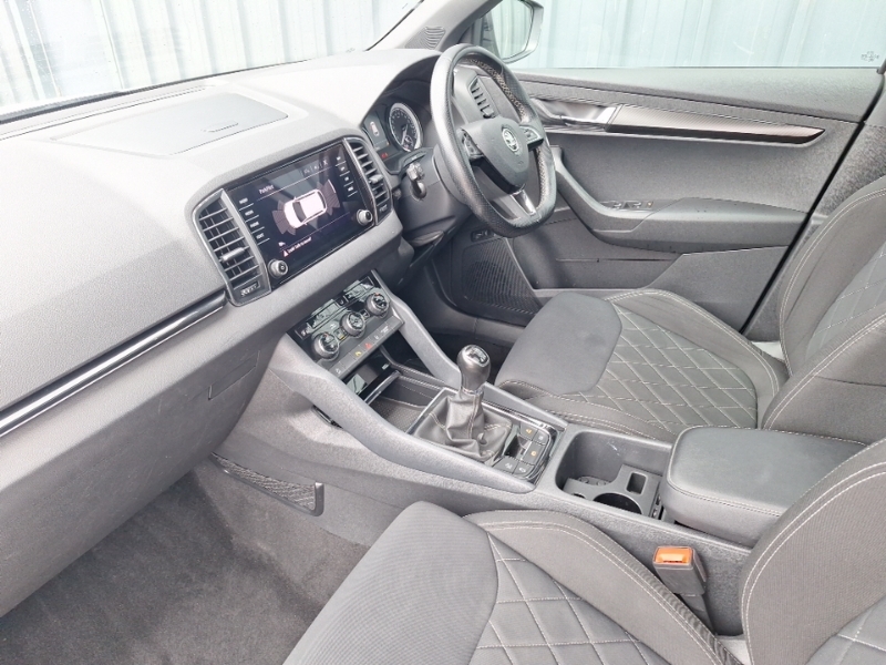 Skoda Karoq 2.0 Tdi Sport Line 4X4 Grey #5