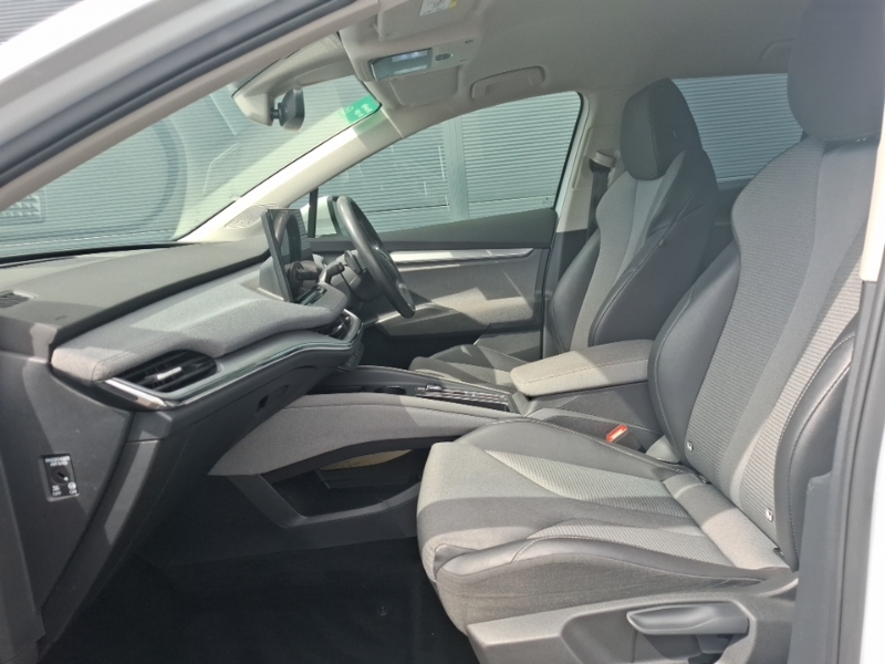 Skoda ENYAQ 150Kw 80 Loft 82Kwh White #5