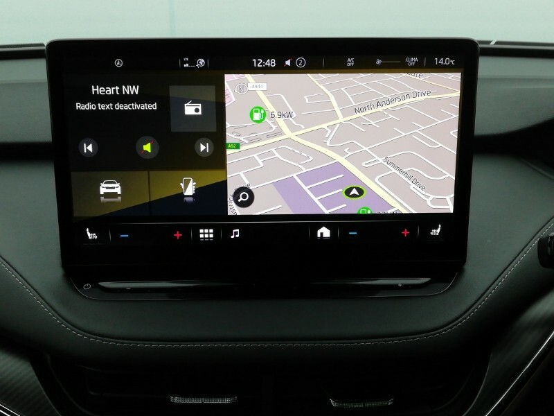 Skoda ENYAQ Suv Black #10