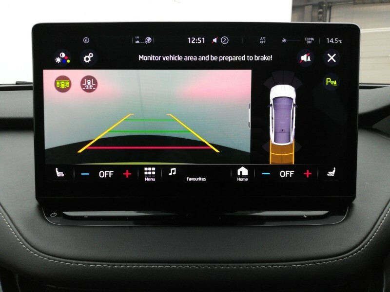 Skoda ENYAQ Suv Black #13