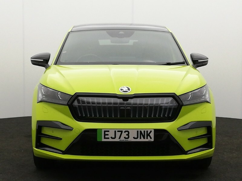Skoda ENYAQ Suv Black #19