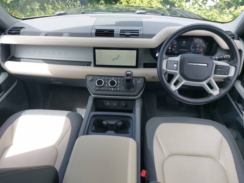 Land Rover Defender 110 3.0 D250 X-dynamic Se 110 Black #3
