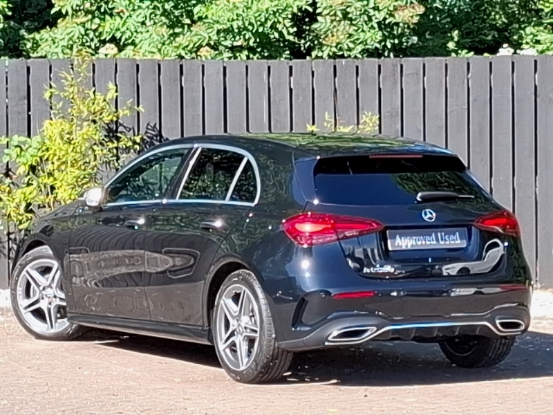 Mercedes-Benz 200 A D Amg Line Executive Hatchback Black #2