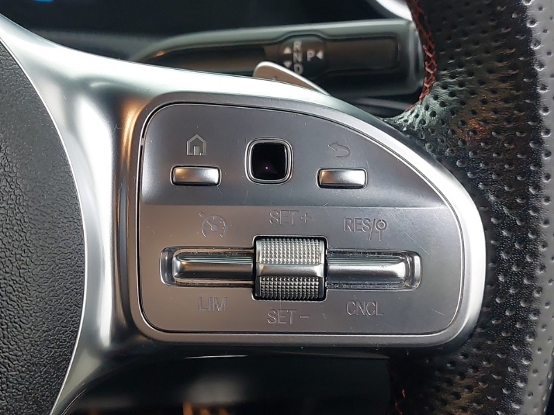 Mercedes-Benz A Class 1.3L Amg Line A180  #13